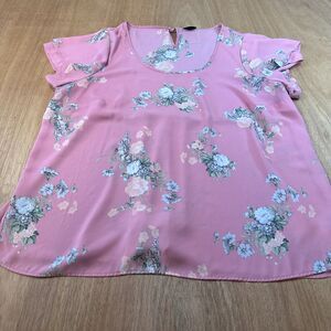 Torrid Blouse Womens Size 2(2X) Pink Floral Flutter Sleeve Plus Size Top